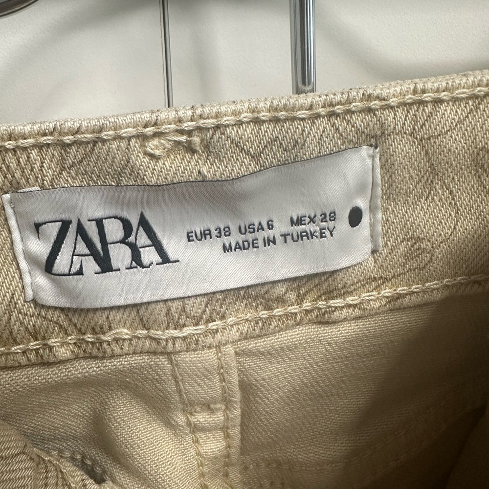 Zara Beige Straight Leg Women's Jeans - Picture 4 of 6